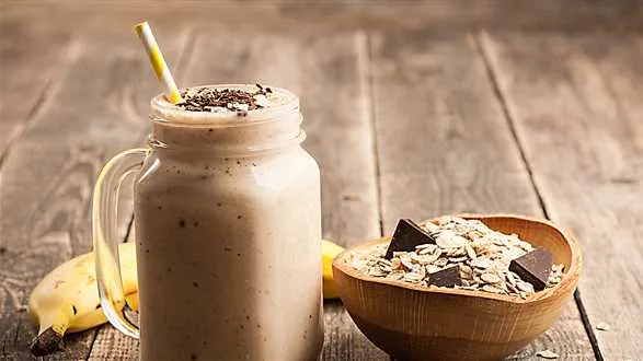 Koktajl odbudowujący – orzechowo-czekoladowy