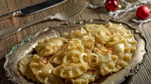 Pierogi z kapustą i grzybami