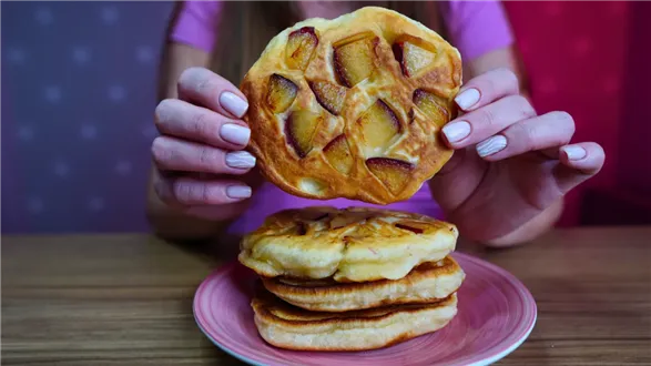 Racuchy bez drożdży ze śliwkami