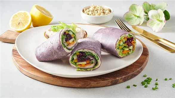Fioletowe wegańskie wrapy