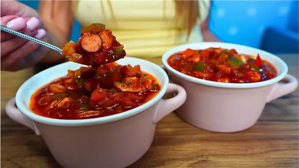 Leczo z frankfurterkami