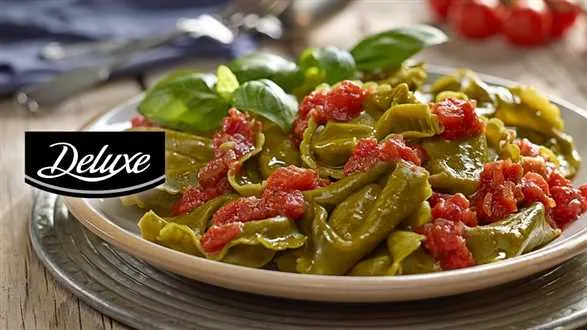 Tortelloni z sosem pomidorowym