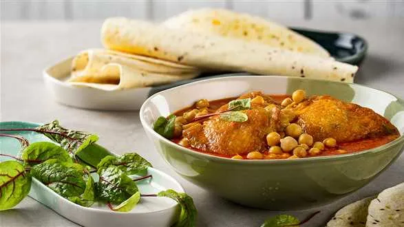 Curry z kurczaka z ciecierzycą