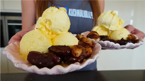 Lody z karmelizowanymi daktylami i bananami