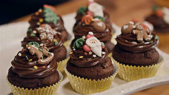 Muffiny piernikowe z powidłami i ganaszem czekoladowym