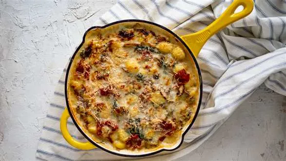 Gnocchi zapiekane w sosie serowym