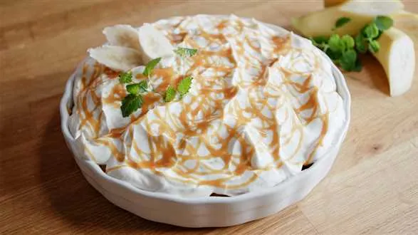 Banoffee – ciasto z bananami w karmelu