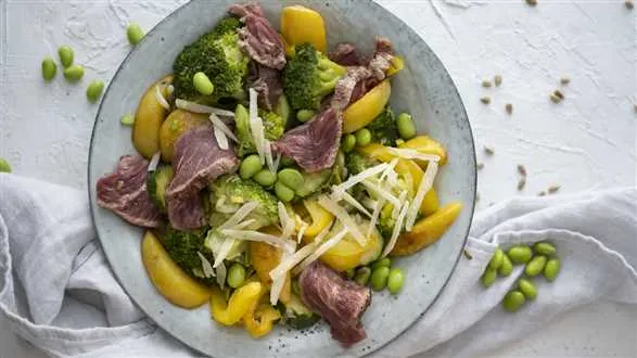 Pastrami z warzywami