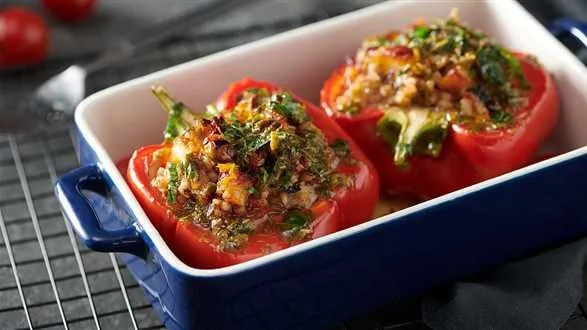 Faszerowana papryka z serem halloumi