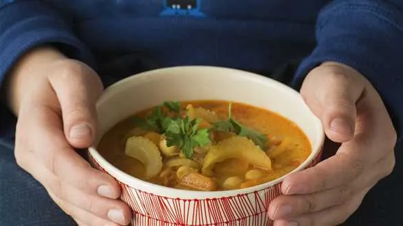 Zupa z ciecierzycy z mleczkiem kokosowym