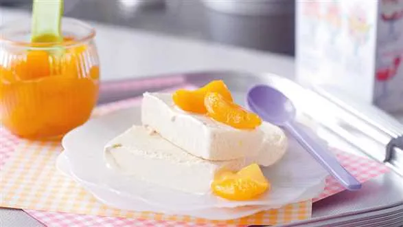 Parfait balsamiczny z duszonymi morelami z wanilią