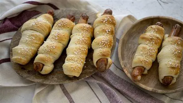 Parówki w cieście – pigs in a blanket