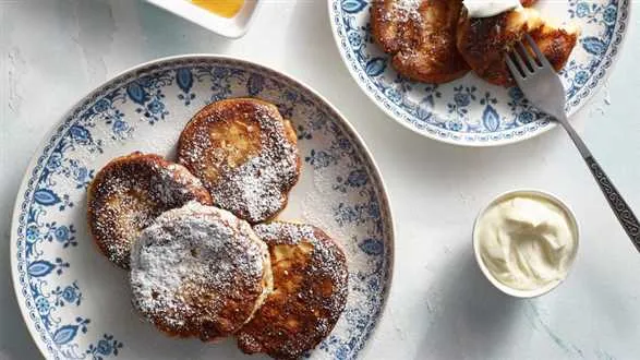 Racuchy z karmelizowanymi gruszkami