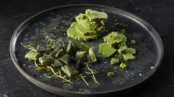 Kuchnia molekularna: ciastko dyniowe i wędzona czekolada