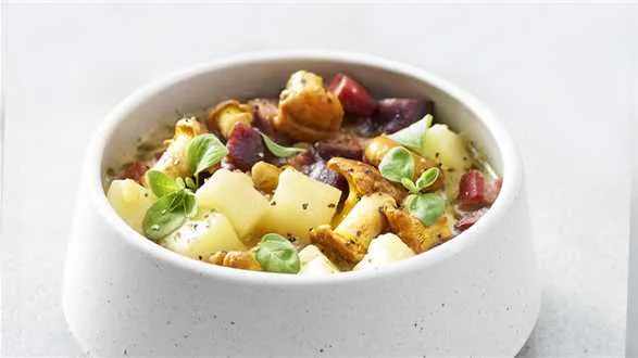 KARTOFLANKA Z KURKAMI