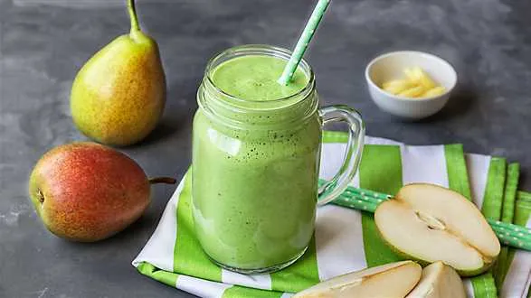 Koktajl na odnowę – zielony z gruszką