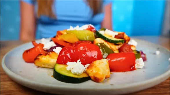 Sałatka z pieczonych warzyw i halloumi