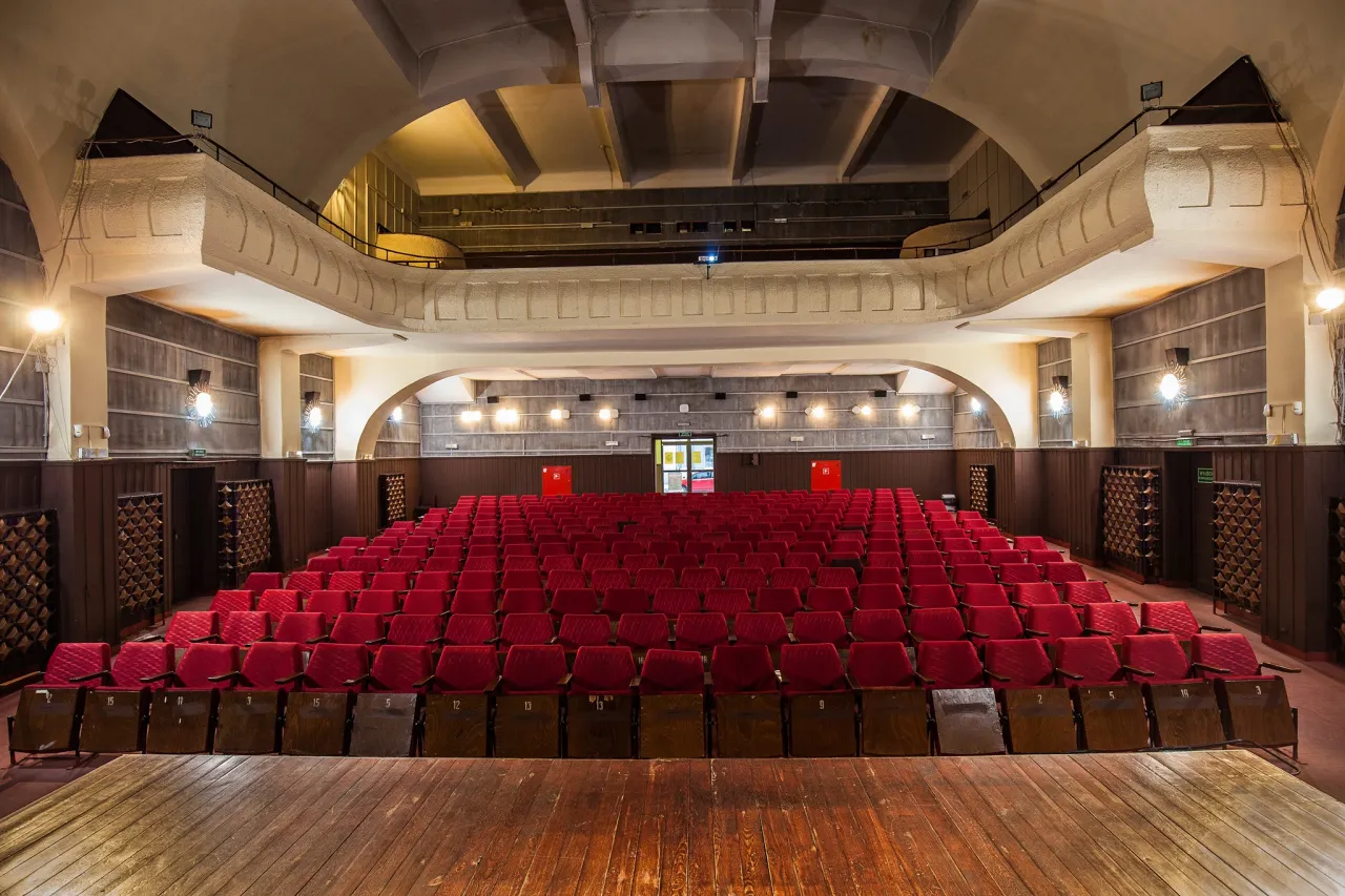 Kino Roma Repertuar: Sprawdź seanse, ceny biletów i premiery