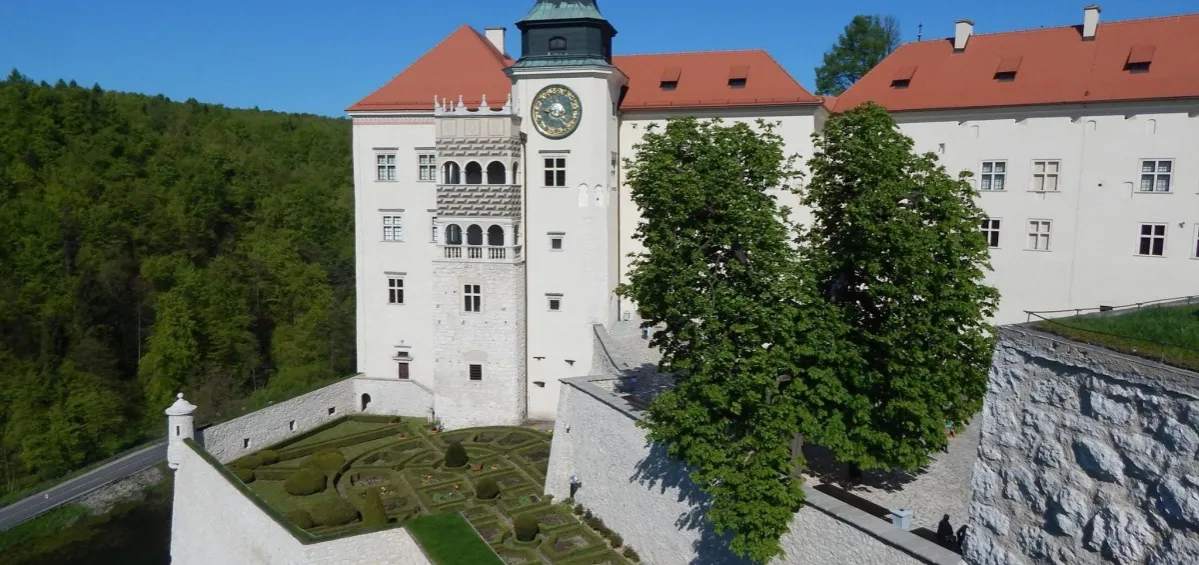 Skała atrakcje: odkryj najpiękniejsze miejsca w Pieskowej Skale