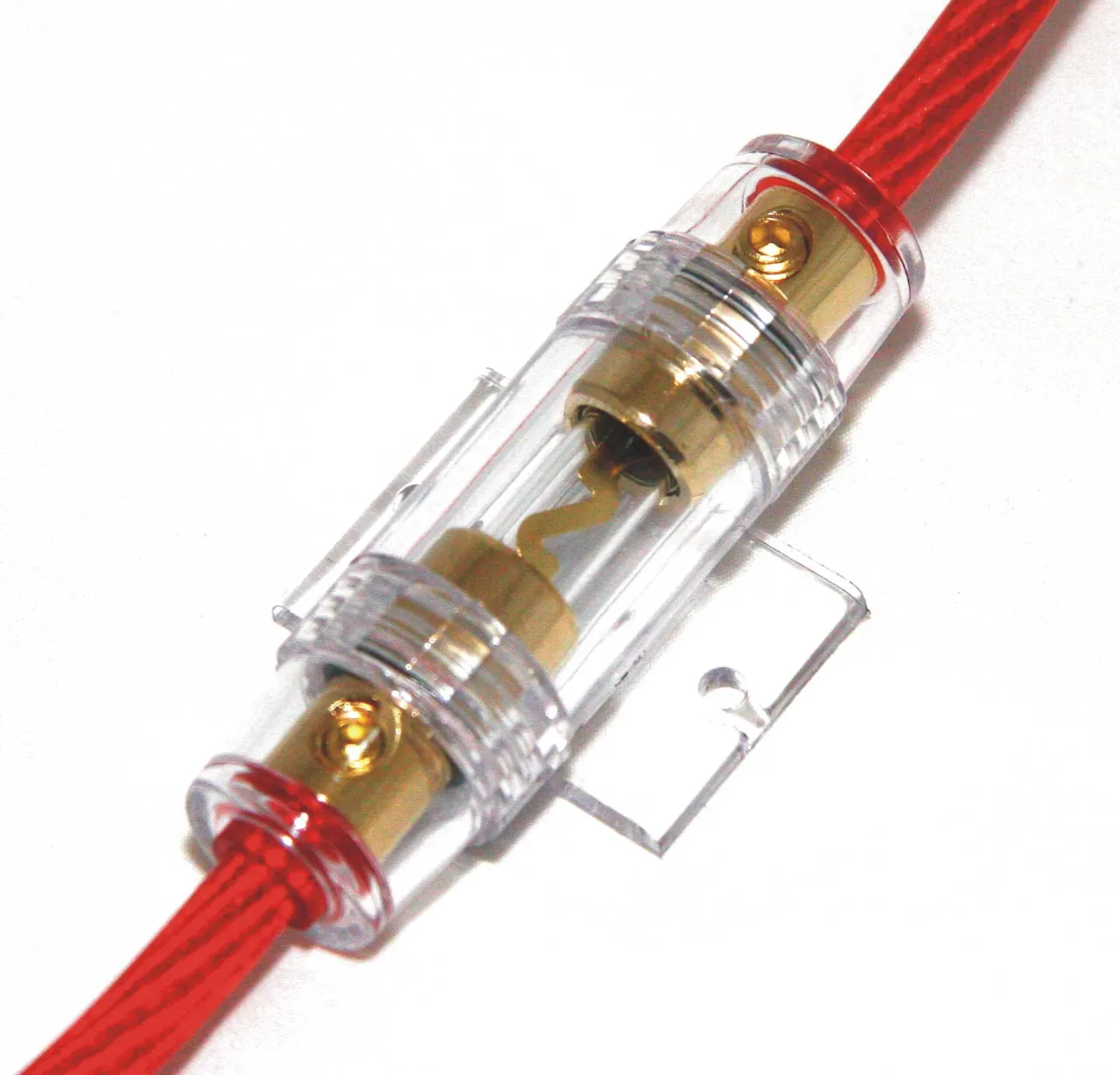 Oto kroki bezpiecznego podłączenia bezpiecznika. Uniknij zwarcia!