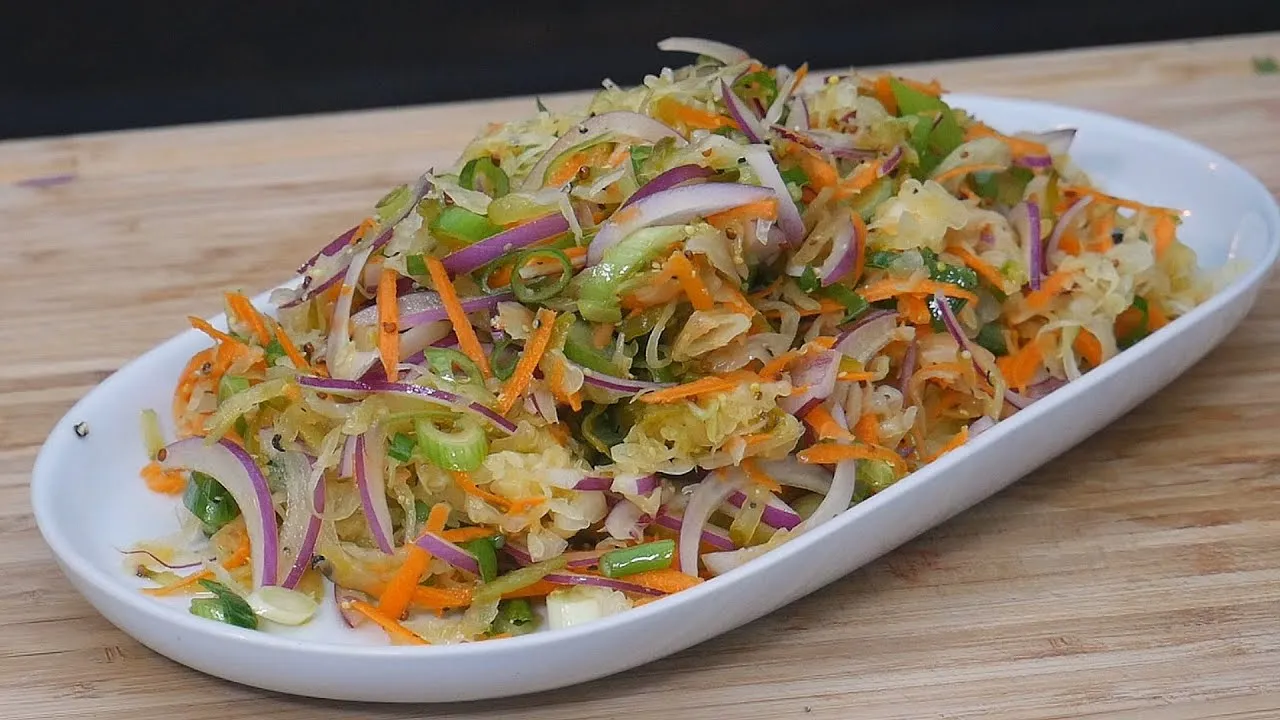 Jakie mięso do surówki z kiszonej kapusty – idealne połączenia smaków