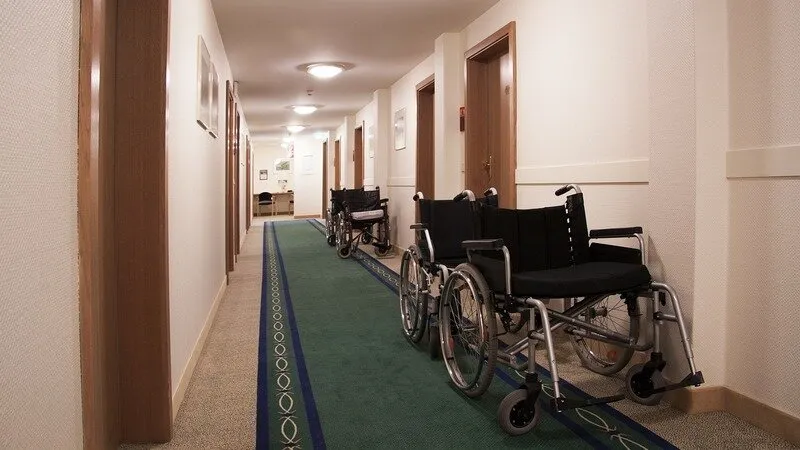 Jak obliczyć dofinansowanie do turnusu rehabilitacyjnego i uniknąć błędów