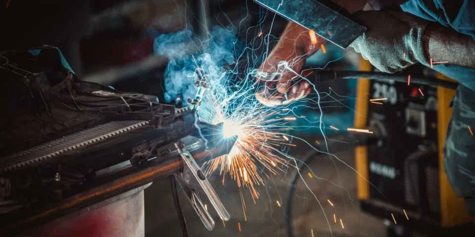 Jaki kurs spawacza najlepiej zrobić, aby zdobyć dobrą pracę?