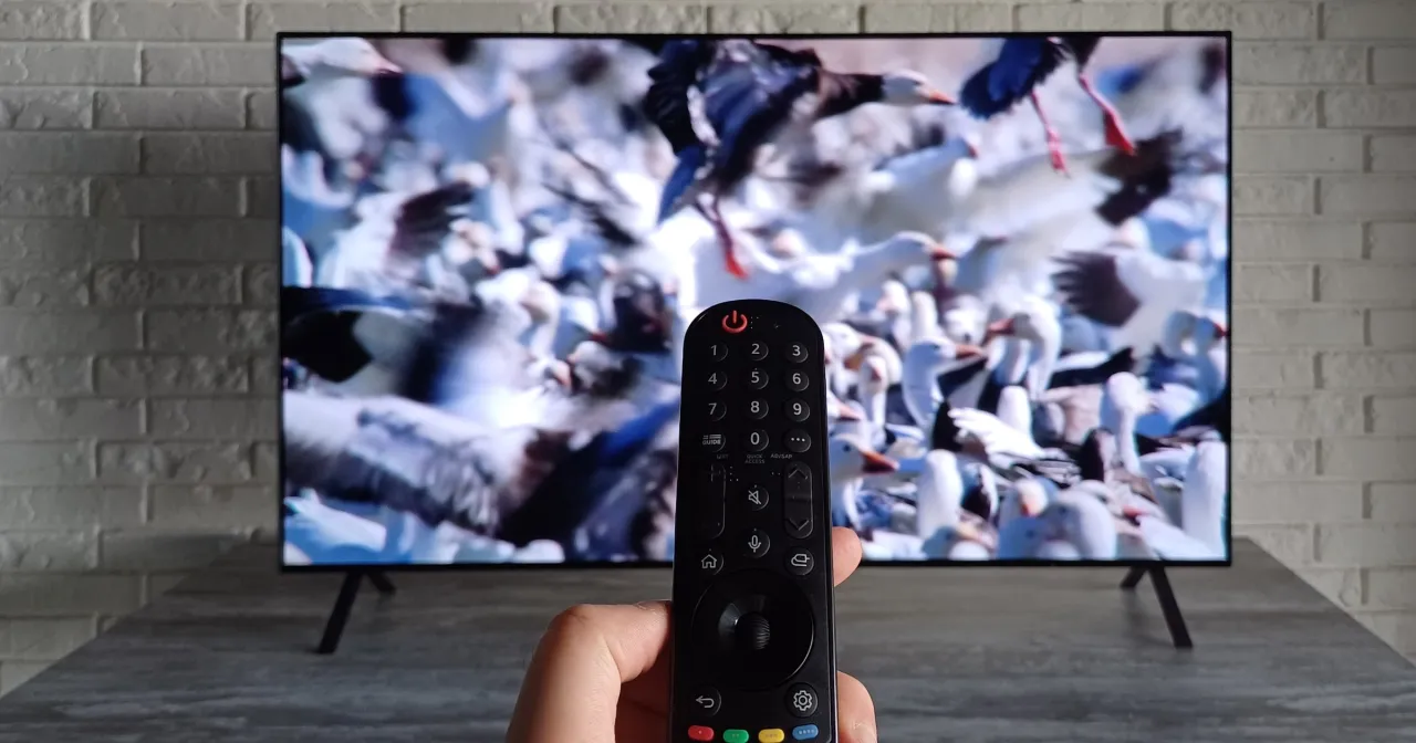 Jak ustawić programy w telewizorze i uniknąć problemów z kanałami