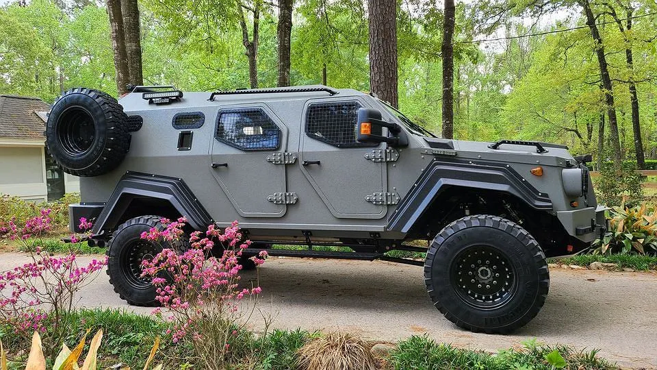 Samochód opancerzony na sprzedaż: Gdzie kupić i jakie są ceny takich pojazdów?