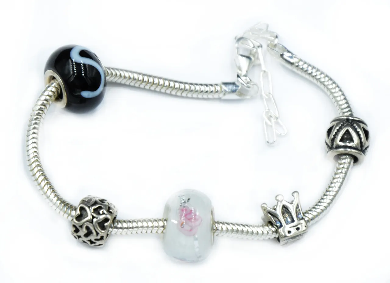 Bransoletka jak Pandora – tańsze alternatywy i wyjątkowe style