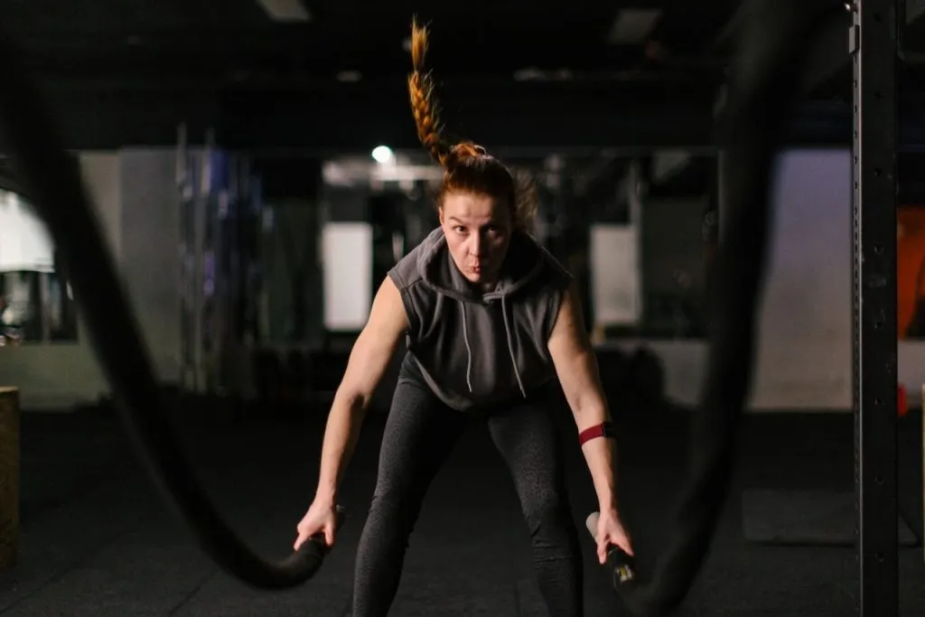 Skuteczny trening na spalanie tłuszczu: jak osiągnąć szybkie efekty