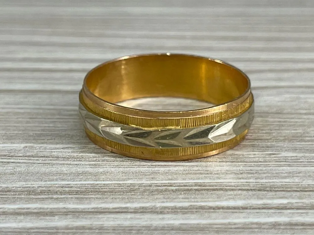 Ile kosztuje złota obrączka w skupie? Sprawdź ceny i tajemnice wyceny