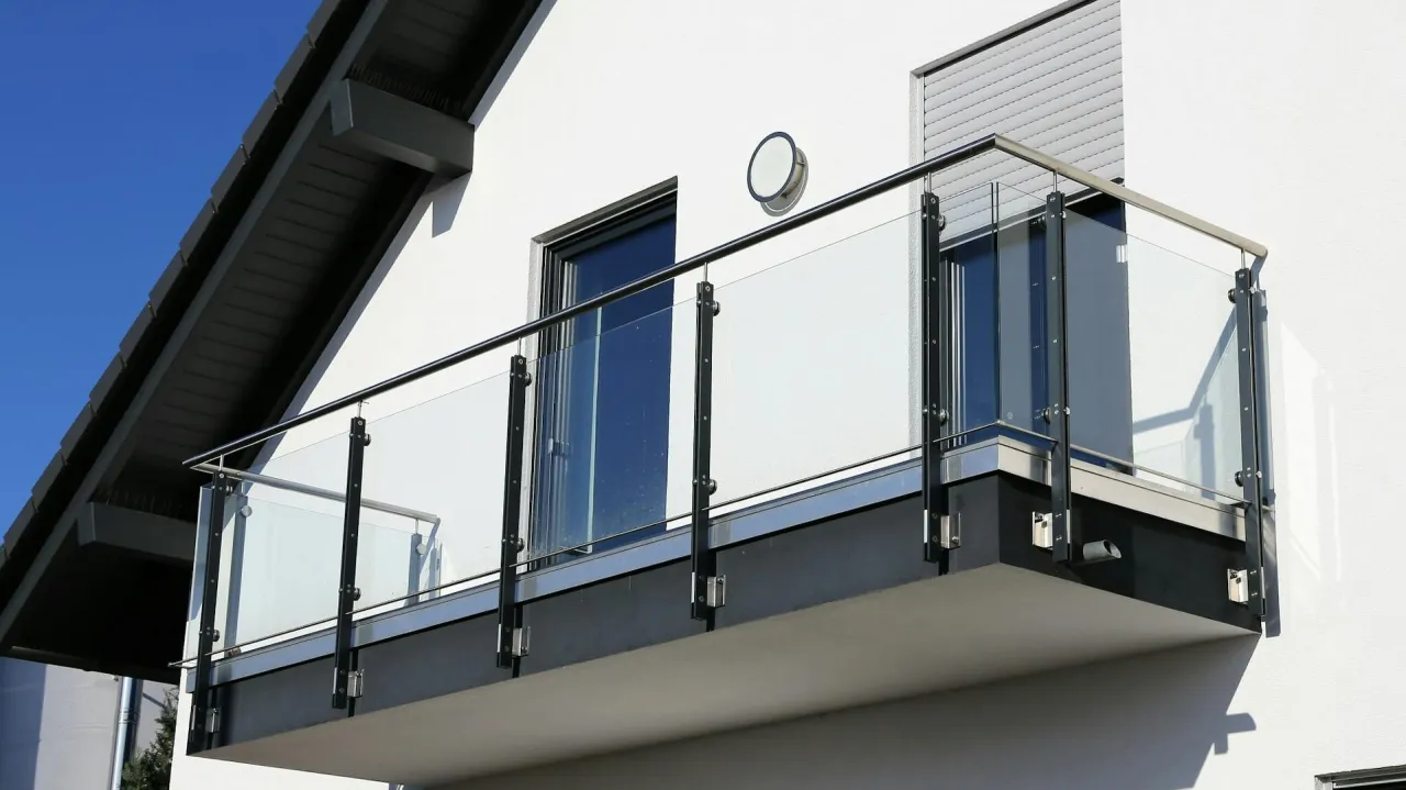 Jak dobrze wykonać zabudowę balkonu? - Porady i wskazówki