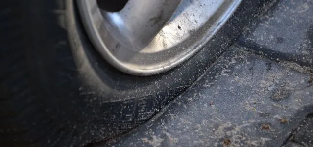 Jakie ciśnienie w oponach letnich zapewni bezpieczeństwo i oszczędność?