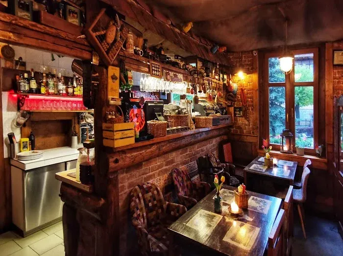 Gdzie zjeść w Szklarskiej Porębie? Najlepsze restauracje i smaki