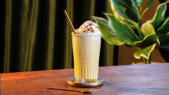 Najlepsze drinki z likierem słony karmel, które zachwycą Twoje podniebienie