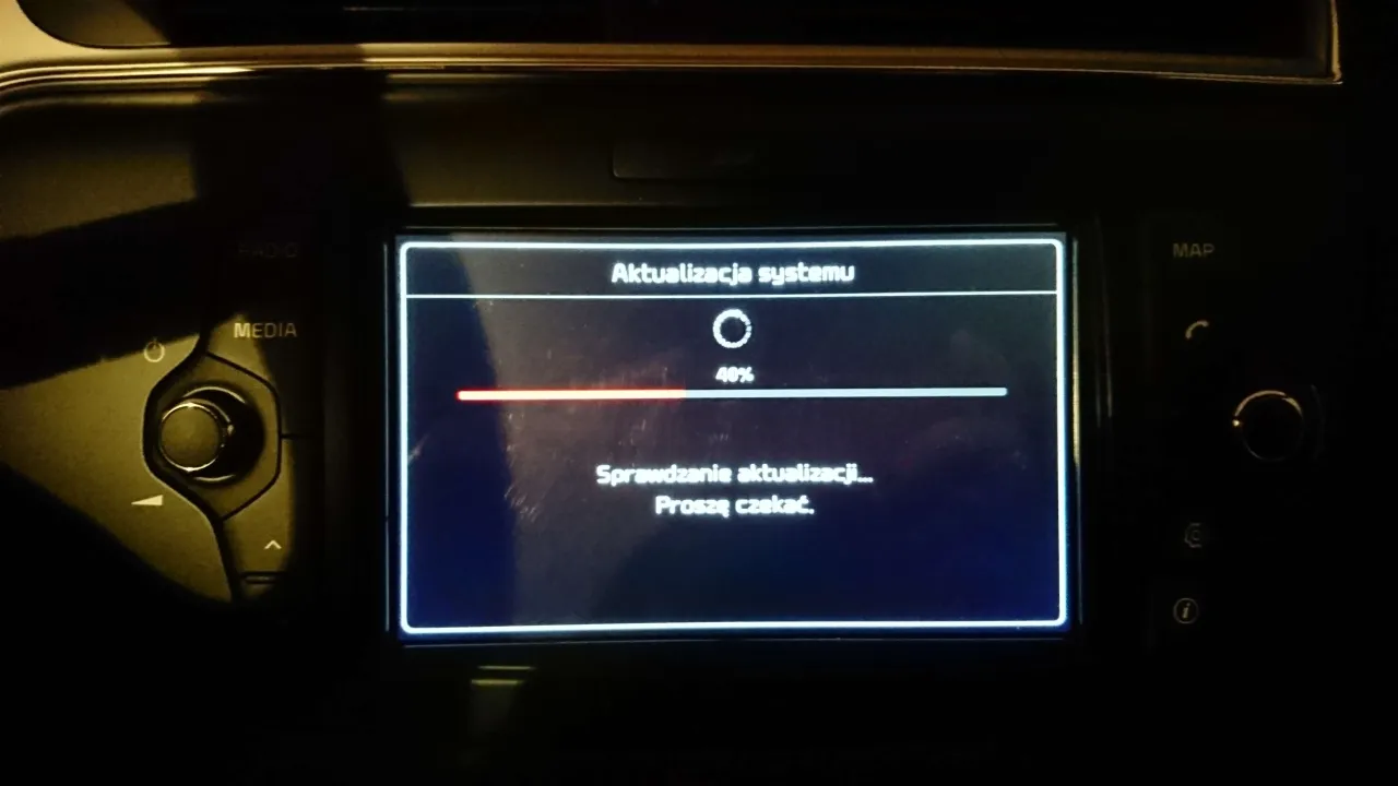 Jak zaktualizować nawigację w Kia Ceed i uniknąć problemów z mapami
