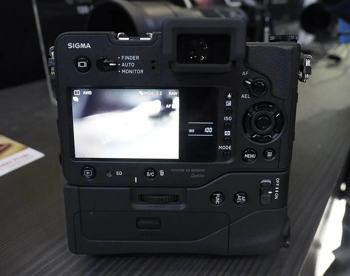 Sigma lustrzanka SD-14: Kluczowe cechy i porównania z innymi modelami