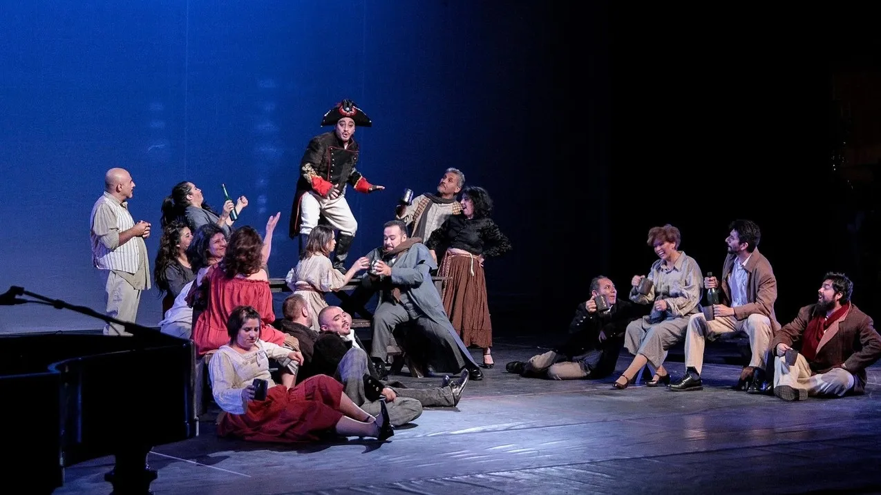 Teatr absurdu przykłady: odkryj najważniejsze dzieła i ich znaczenie