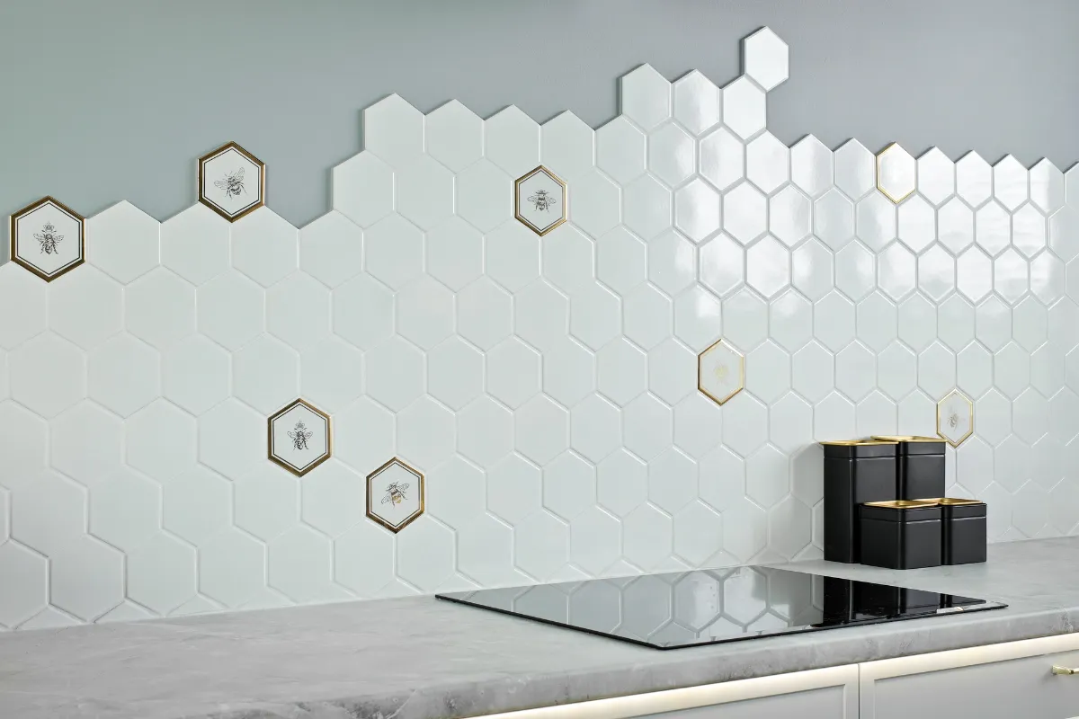 Jaka farba do kafelek? Odkryj trwałe rozwiązania na lata Jaka farba do kafelek? Odkryj trwałe rozwiązania na lata