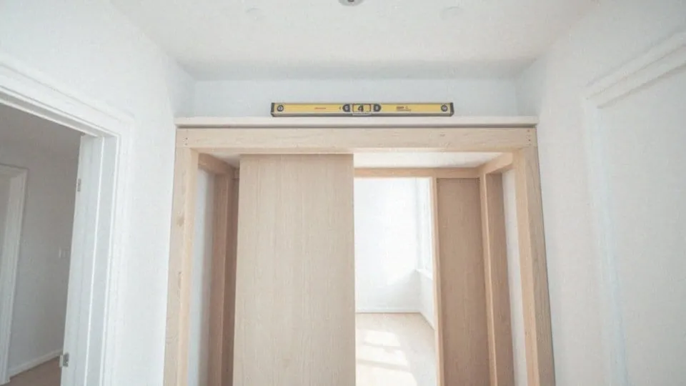 Jak skrócić drzwi harmonijkowe - proste kroki, aby uniknąć błędów