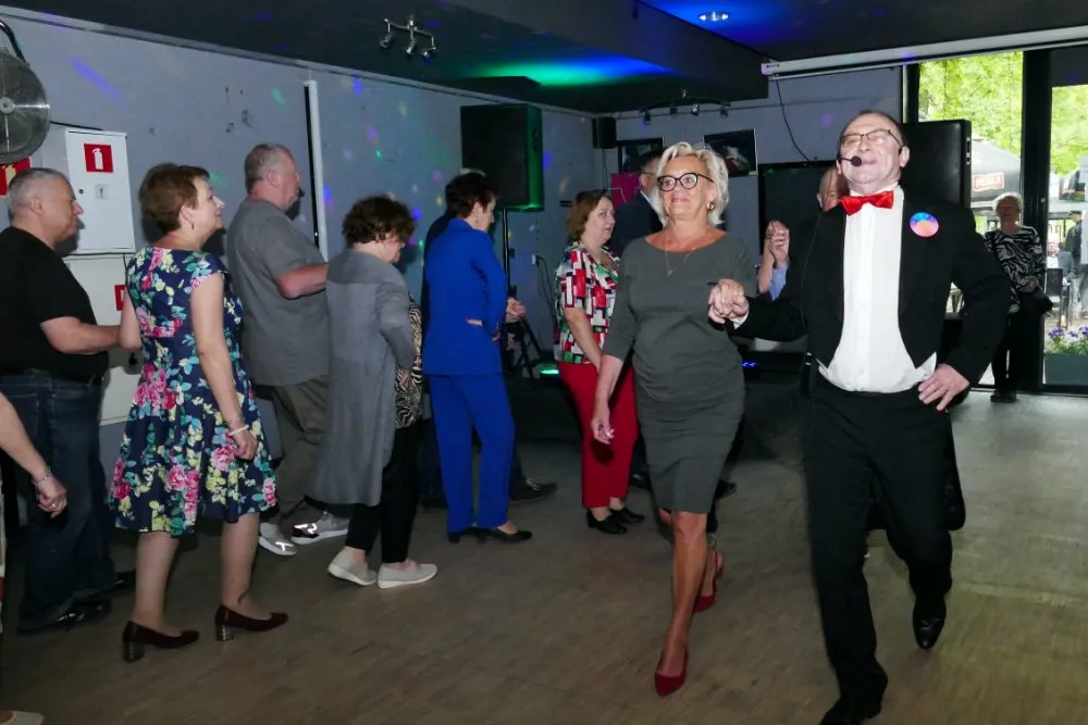 Czy w sanatoriach są tańce? Odkryj, jak wyglądają wieczorki taneczne Czy w sanatoriach są tańce? Odkryj, jak wyglądają wieczorki taneczne