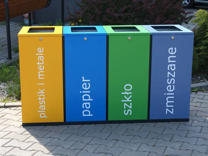 Kolory koszy do segregacji: Jak segregować śmieci bezbłędnie?