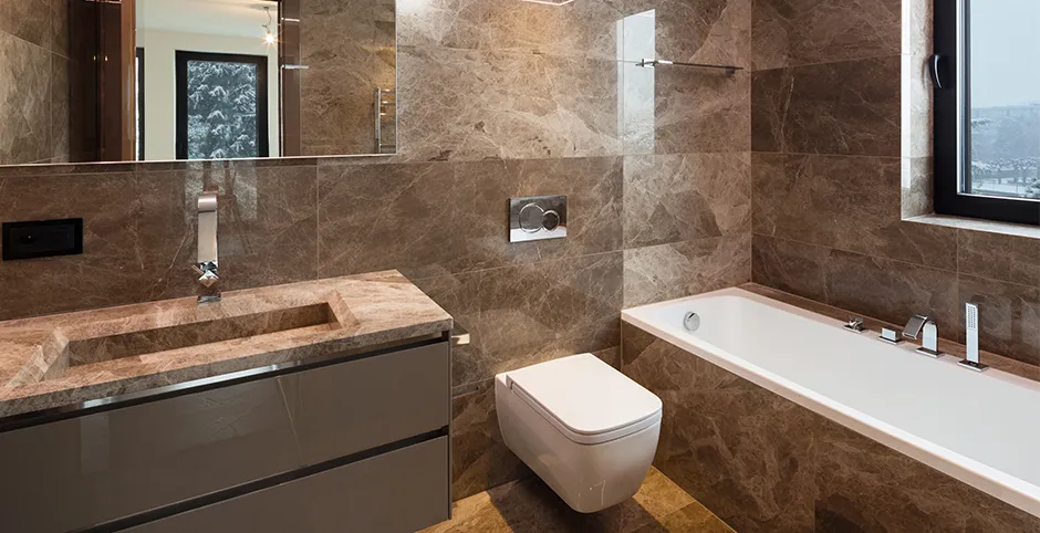 Dodatki do brązowej łazienki: najlepsze rozwiązania i pomysły na aranżację