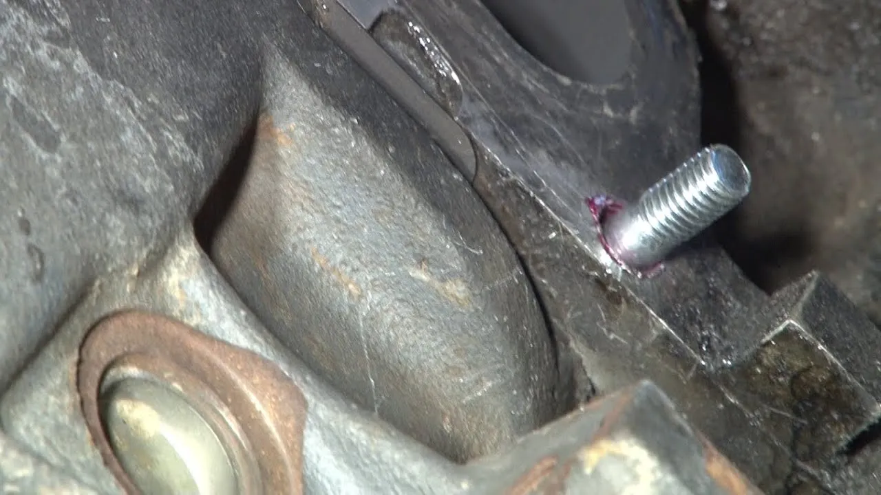 Urwana szpilka w kole – czy jazda jest naprawdę bezpieczna?