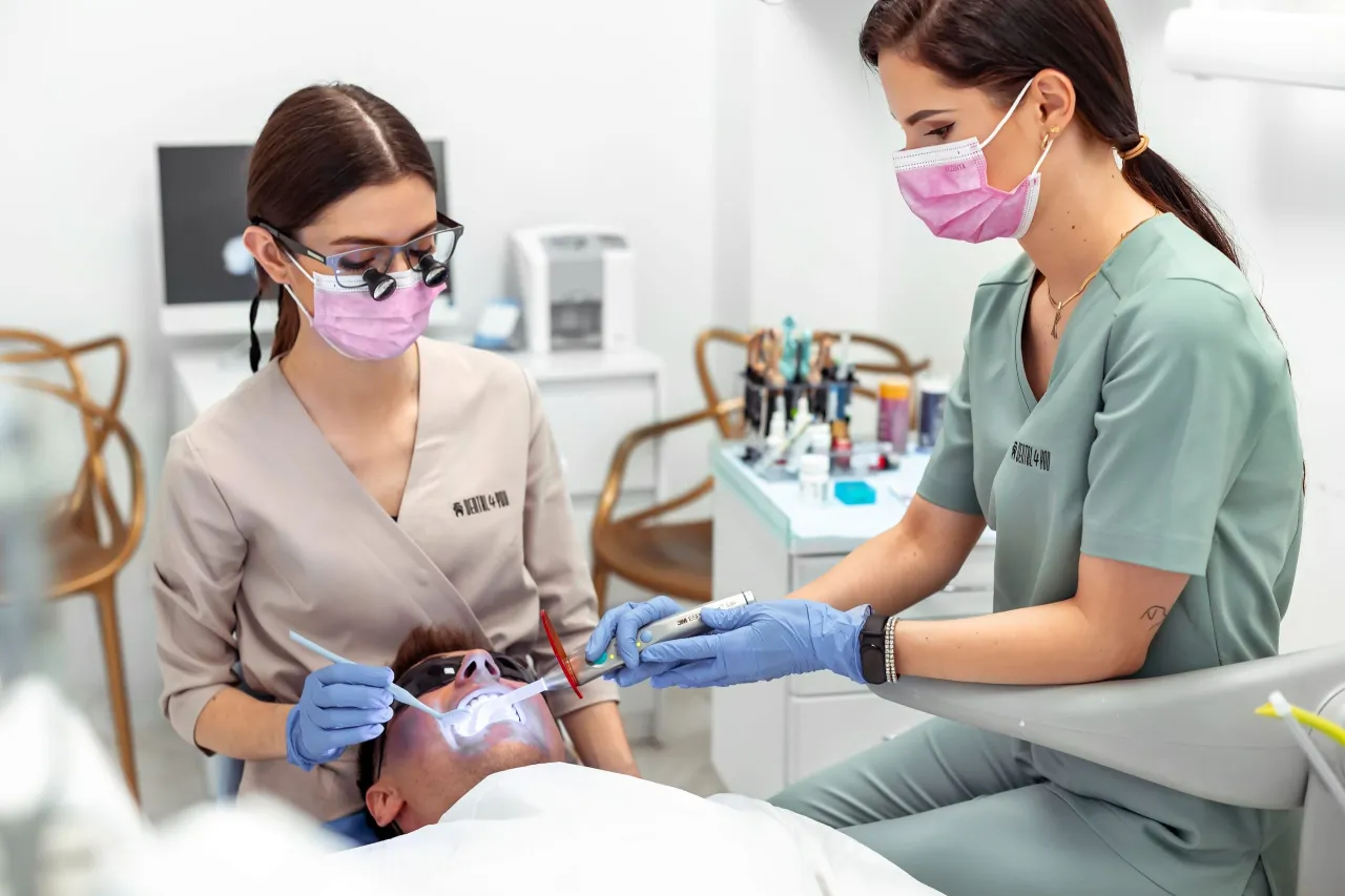 Ile czasu po dentyście nie można jeść? Uniknij nieprzyjemności