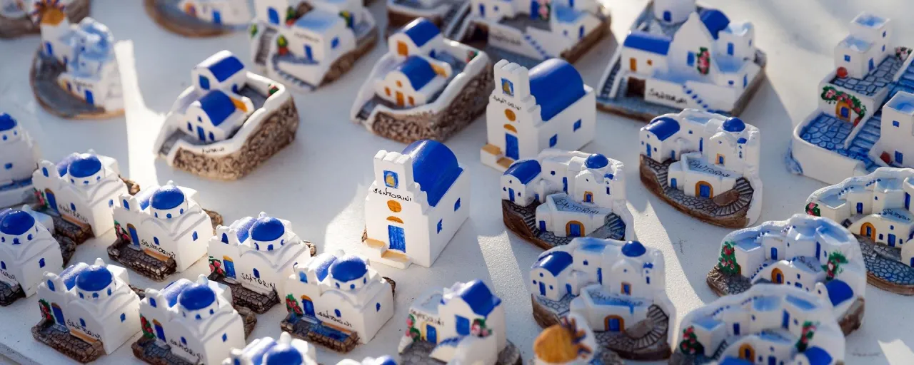 Co warto kupić w Grecji? Unikalne produkty, które zaskoczą każdego