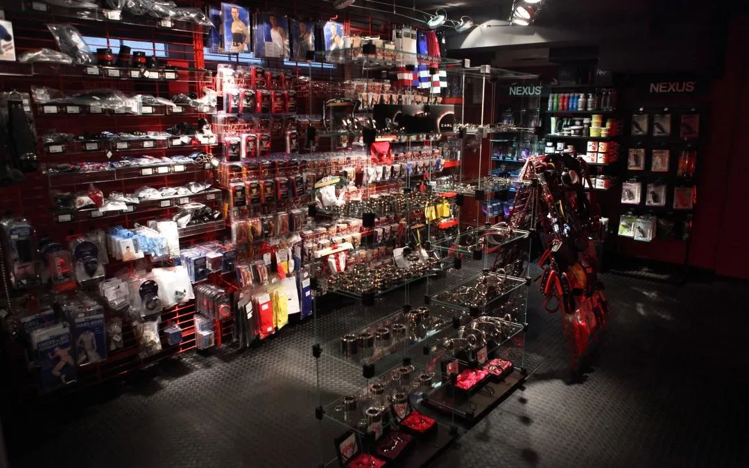 ReFForm Warszawa: Wyjątkowy sklep fetyszowy w centrum stolicy ReFForm Warszawa: Wyjątkowy sklep fetyszowy w centrum stolicy