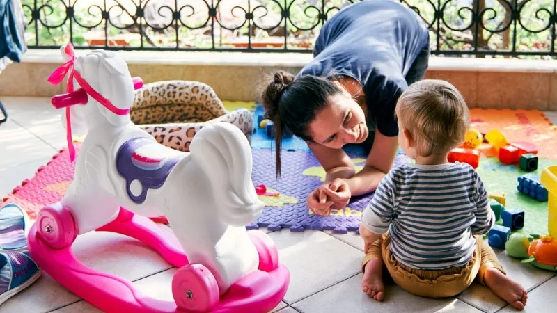 Bezpieczne i kreatywne pomysły na balkon dla dzieci, które zachwycą