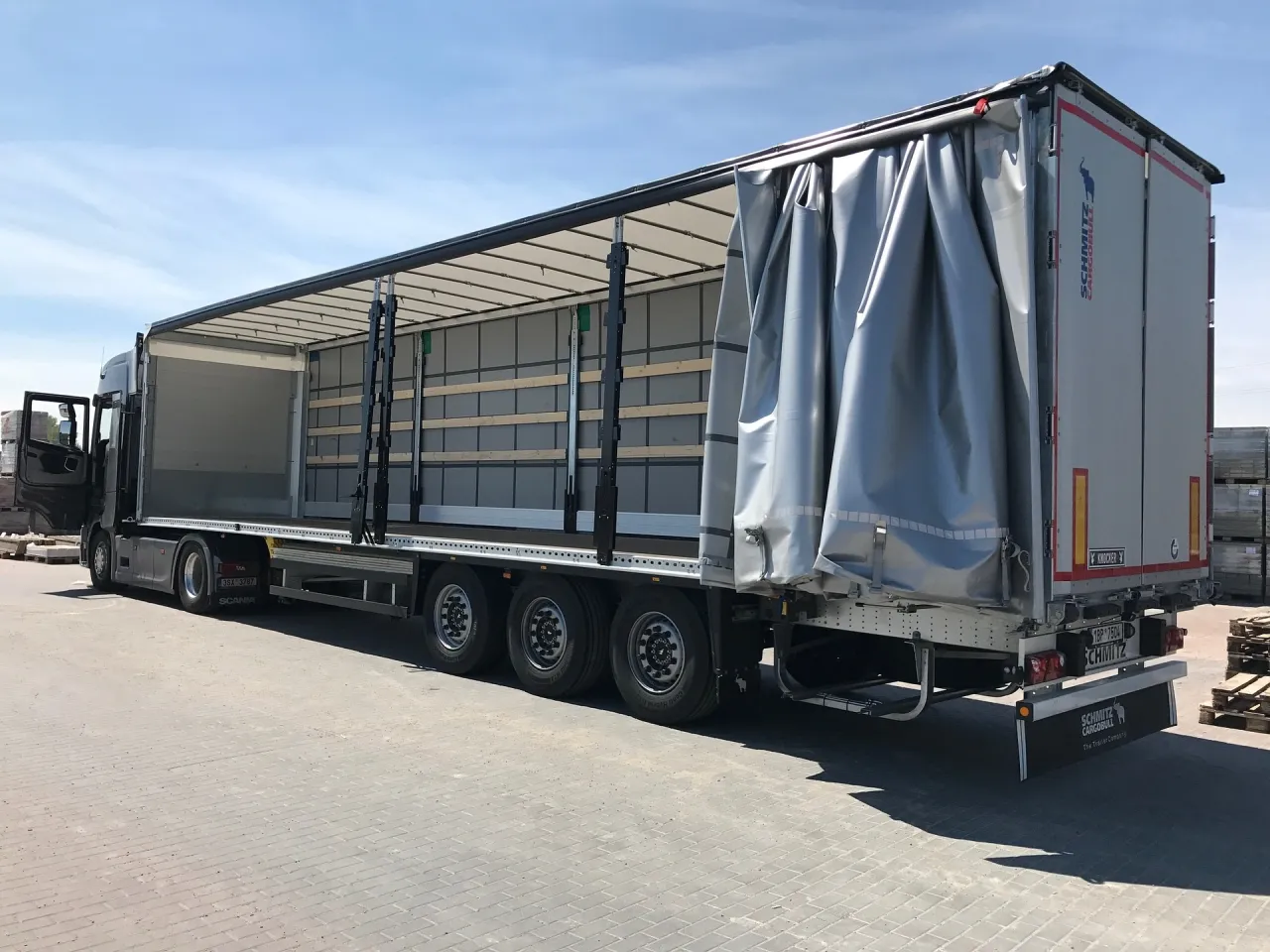 Technik spedytor: Jakie przedmioty rozszerzone otworzą Ci drzwi?